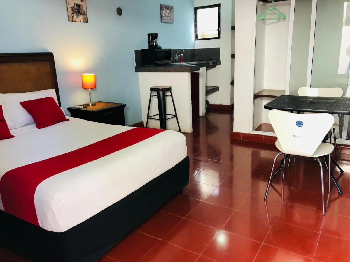 Hotel Dpas 52 Mérida Exterior foto